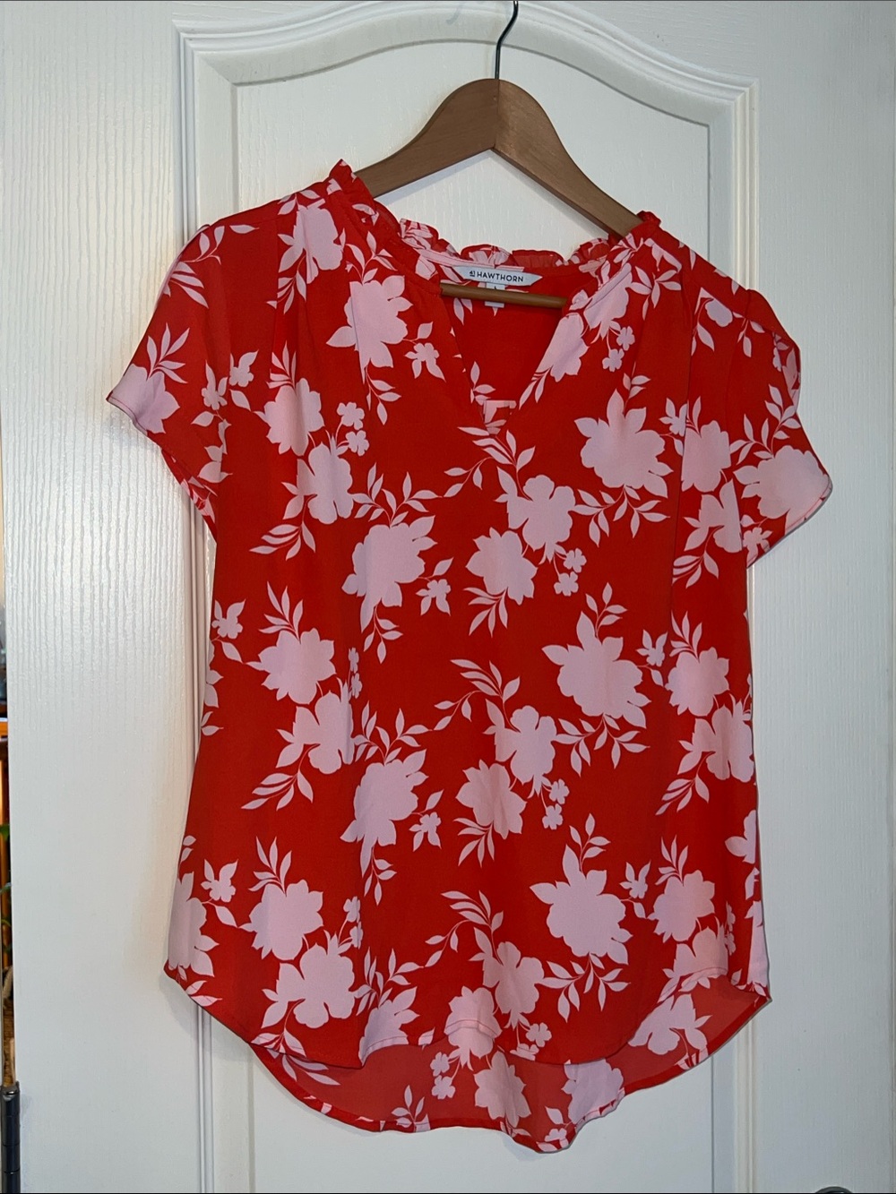 41 Hawthorn Red with Light Pink Floral V-Neck Short Sleeve Blouse - Picture 2 of 4